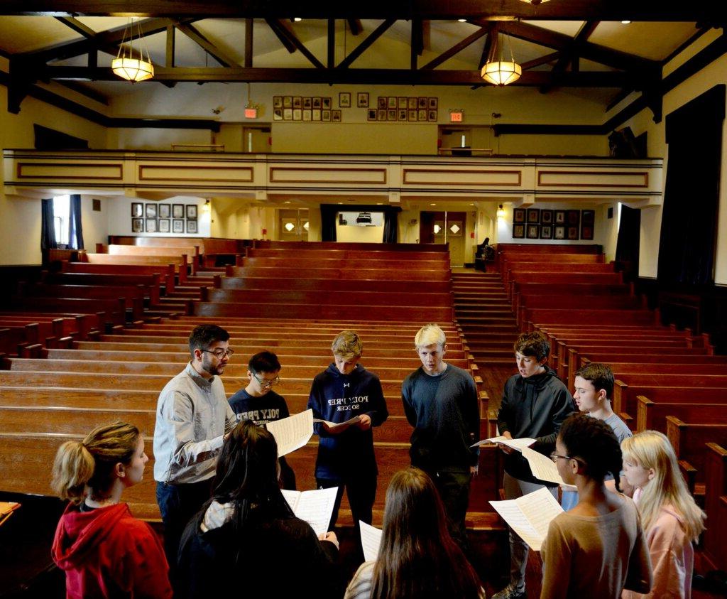 Dan Doughty teaching in Chapel