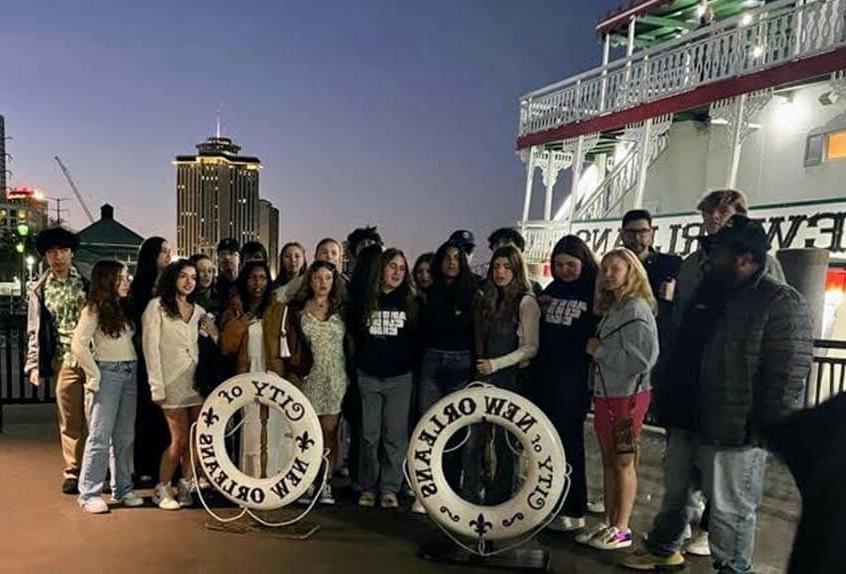 Riverboat group shot NOLA